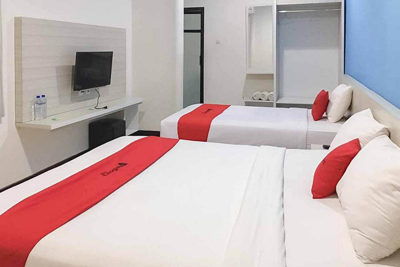 Reddoorz Plus At Panorama Villas Batu Batu  Ngoại thất bức ảnh