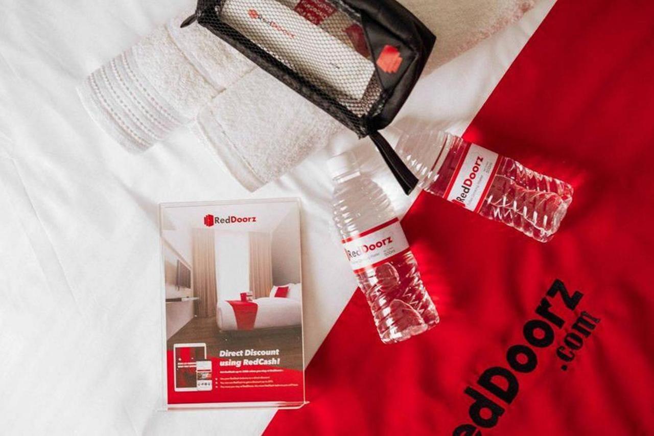 Reddoorz Plus At Panorama Villas Batu Batu  Ngoại thất bức ảnh