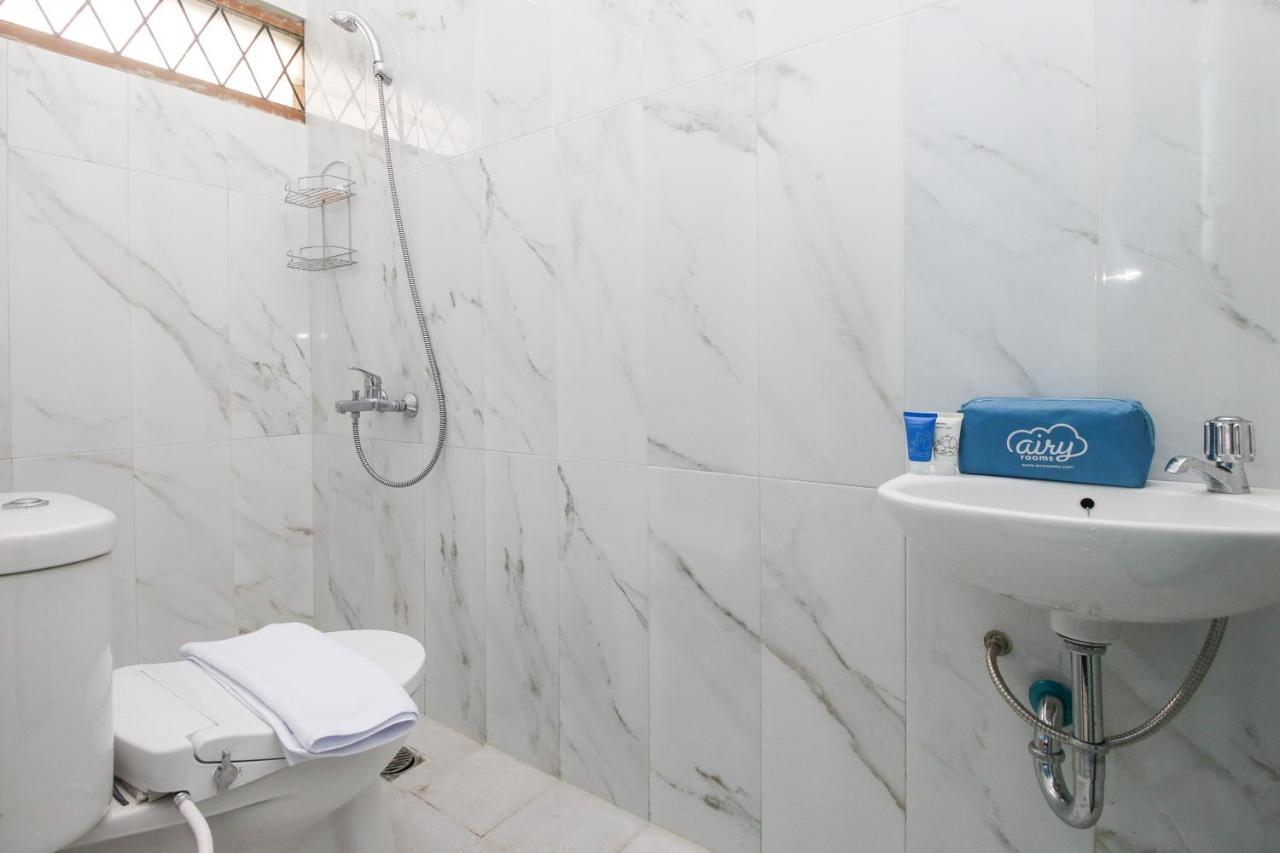 Reddoorz Plus At Panorama Villas Batu Batu  Ngoại thất bức ảnh